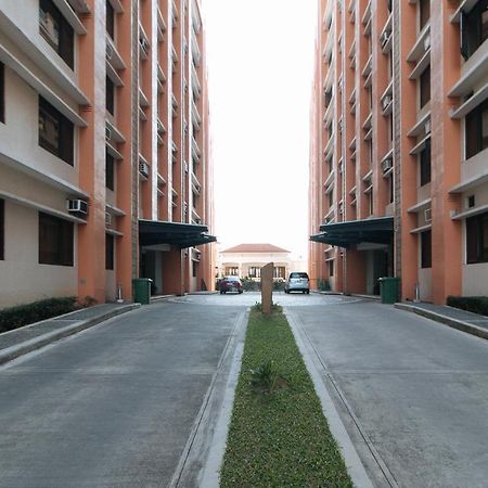 Reddoorz Plus @ Cuarto Verde Staycation Las Pinas Exterior photo