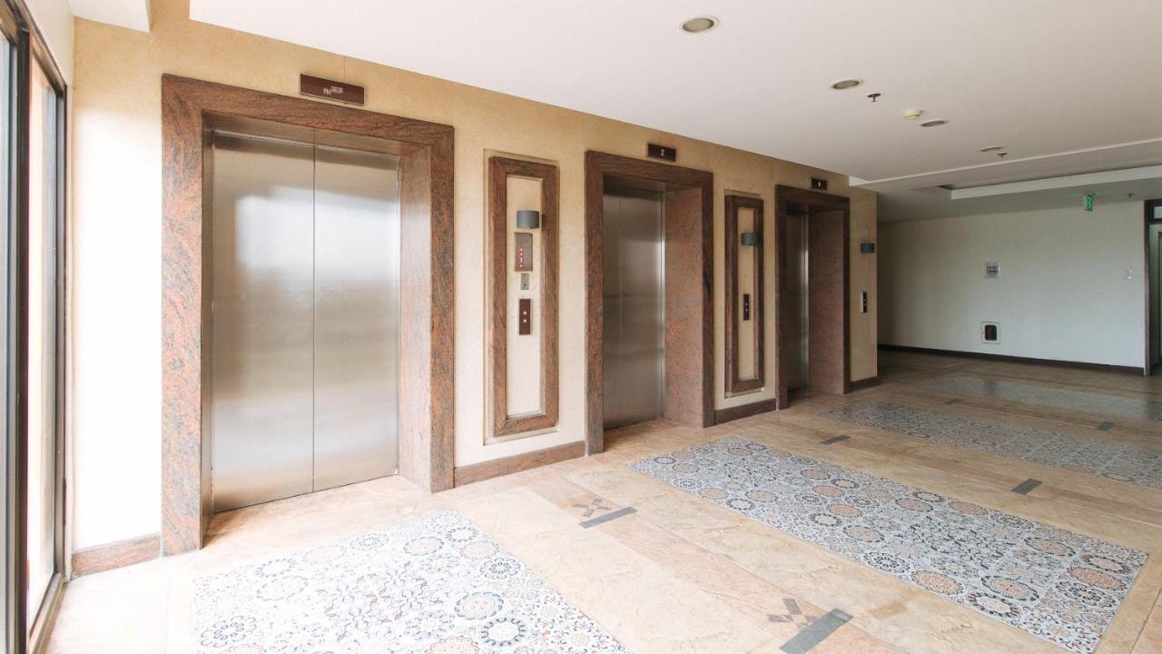Reddoorz Plus @ Cuarto Verde Staycation Las Pinas Exterior photo