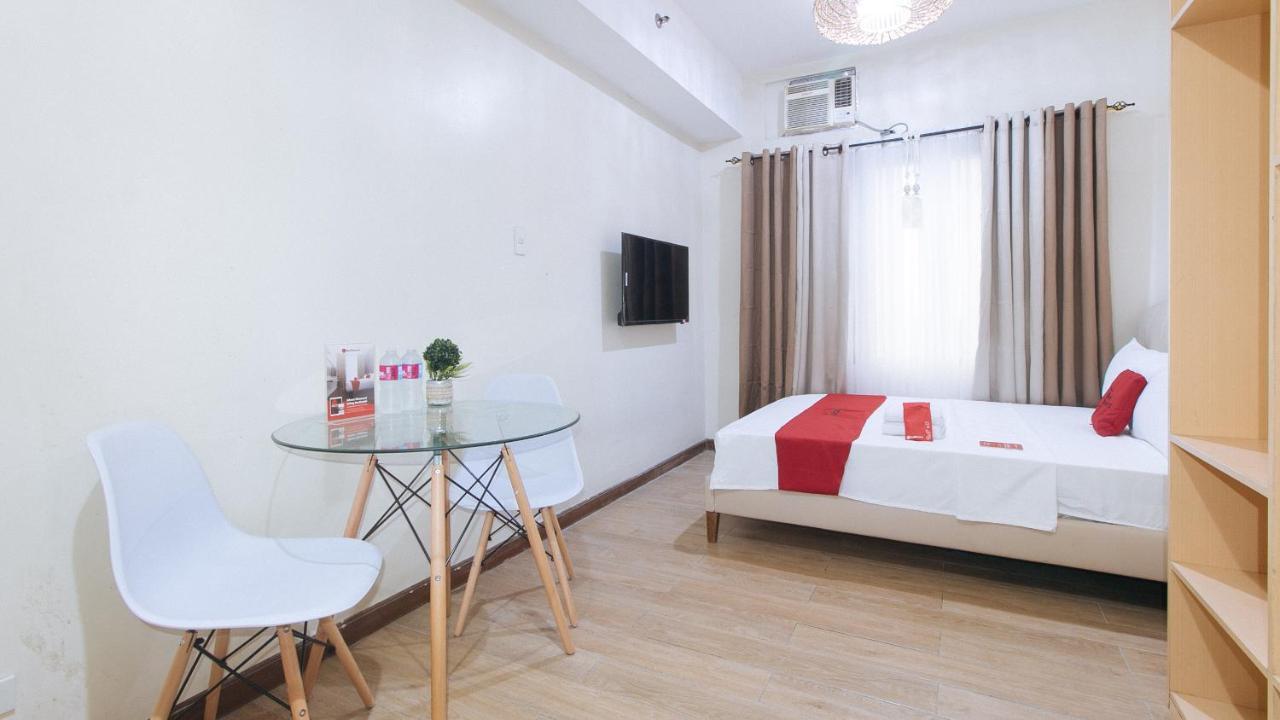 Reddoorz Plus @ Cuarto Verde Staycation Las Pinas Exterior photo