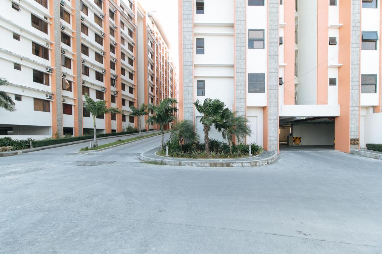 Reddoorz Plus @ Cuarto Verde Staycation Las Pinas Exterior photo