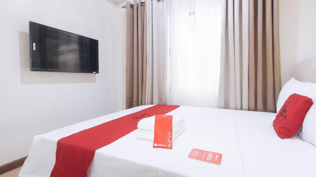 Reddoorz Plus @ Cuarto Verde Staycation Las Pinas Exterior photo