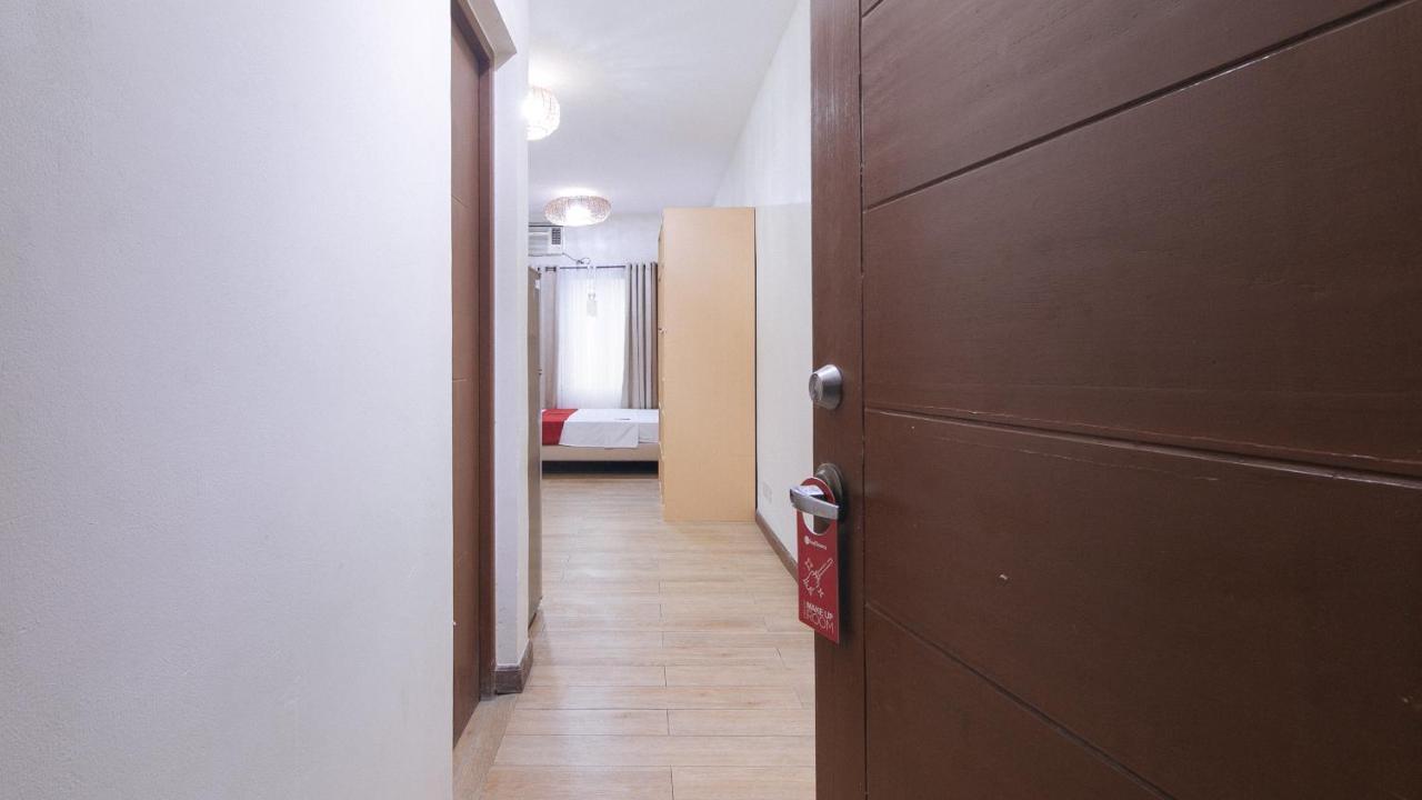 Reddoorz Plus @ Cuarto Verde Staycation Las Pinas Exterior photo