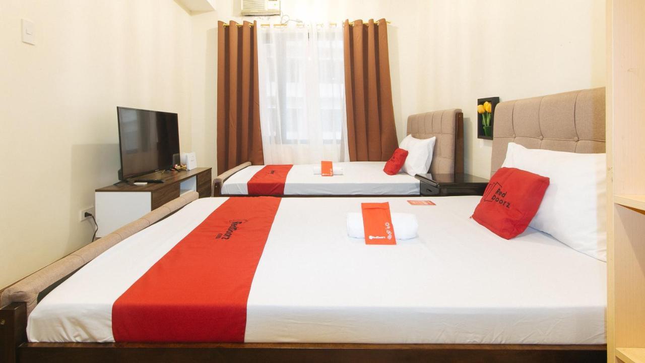 Reddoorz Plus @ Cuarto Verde Staycation Las Pinas Exterior photo