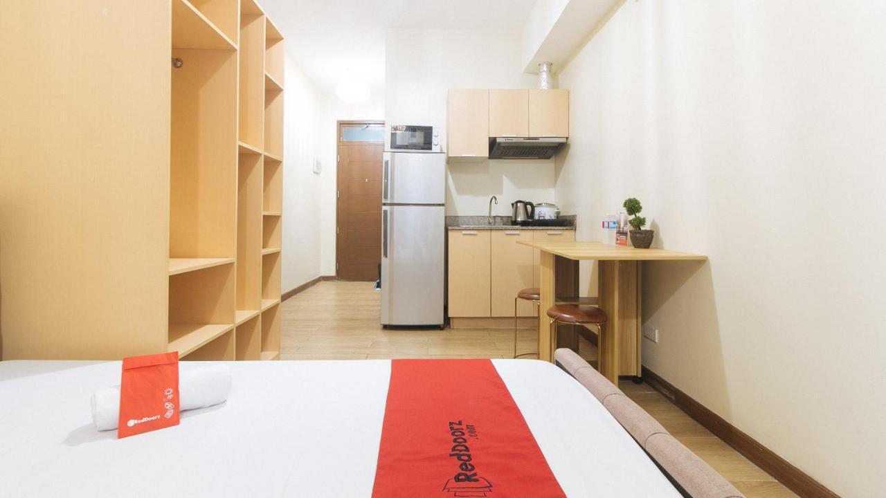 Reddoorz Plus @ Cuarto Verde Staycation Las Pinas Exterior photo