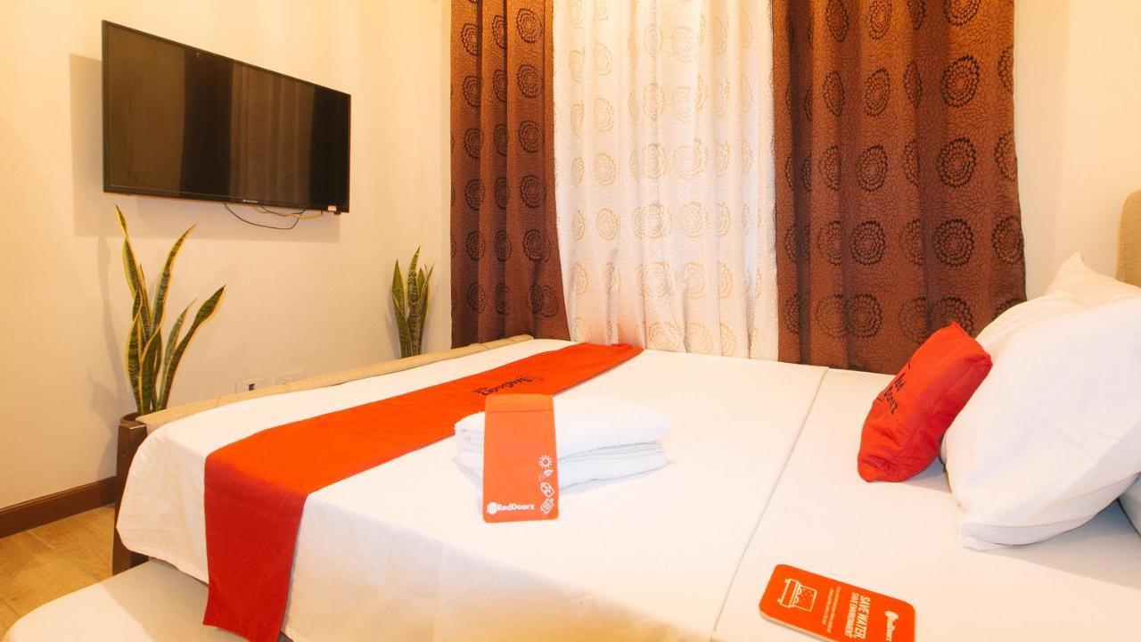 Reddoorz Plus @ Cuarto Verde Staycation Las Pinas Exterior photo