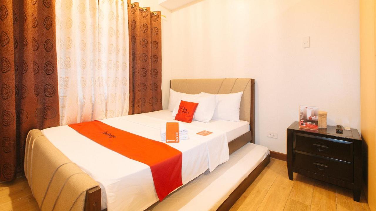 Reddoorz Plus @ Cuarto Verde Staycation Las Pinas Exterior photo