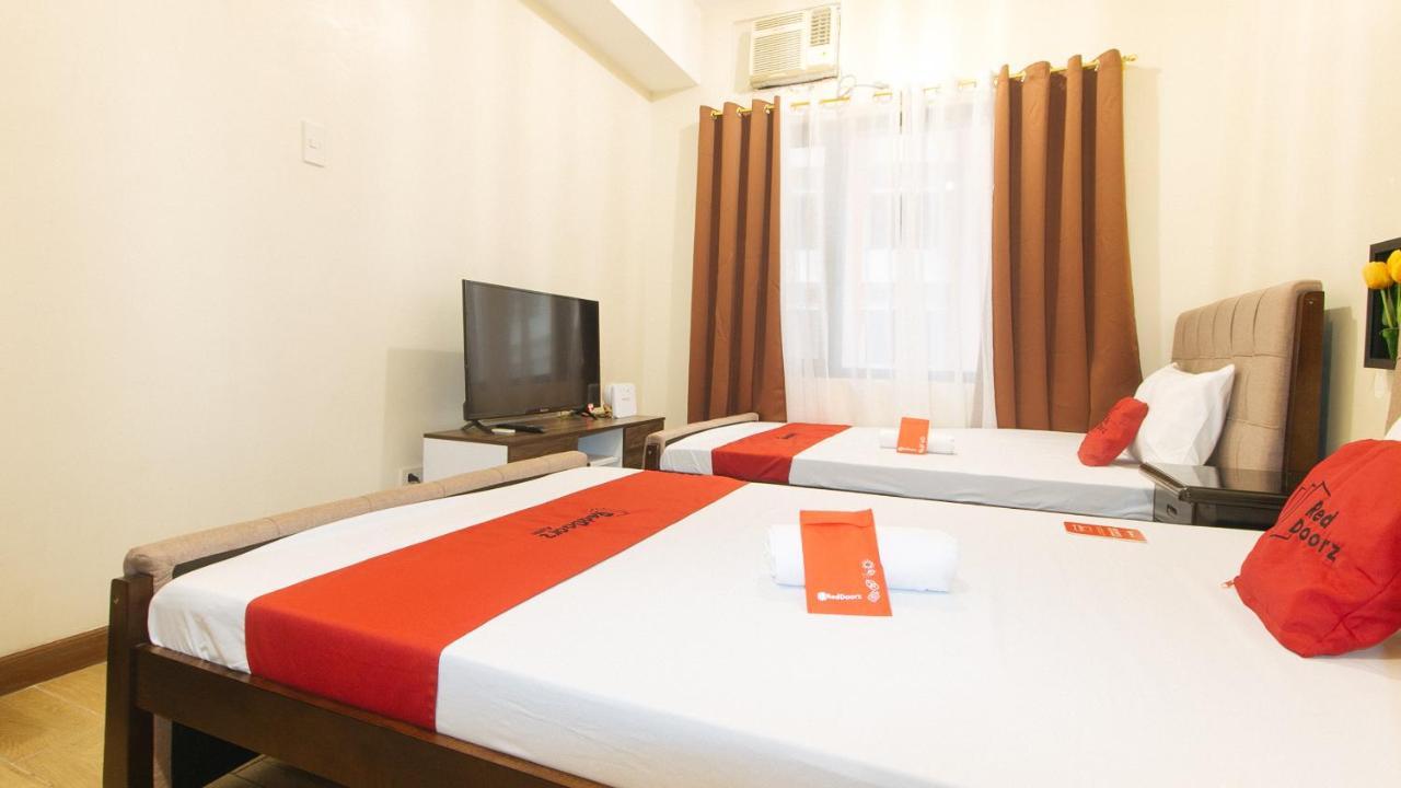 Reddoorz Plus @ Cuarto Verde Staycation Las Pinas Exterior photo