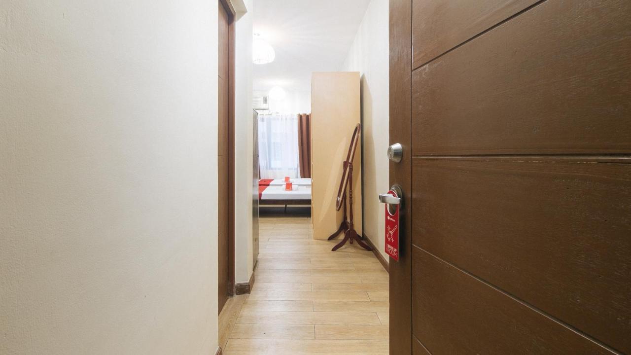 Reddoorz Plus @ Cuarto Verde Staycation Las Pinas Exterior photo